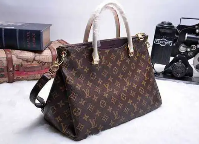 昆山包包回收电话：二手包包回收时有哪些需了解的知识/>
<blockquote class=